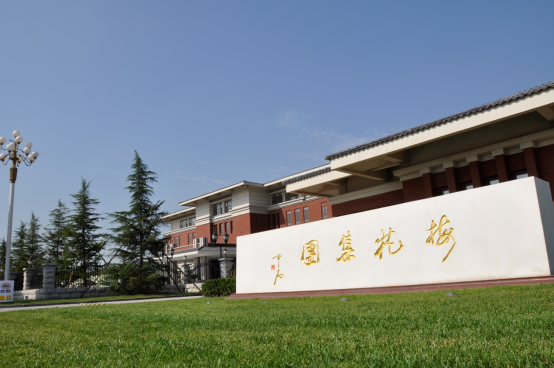 从“找人才”转向“找对人才” “小而精”专场招聘会从源头保障